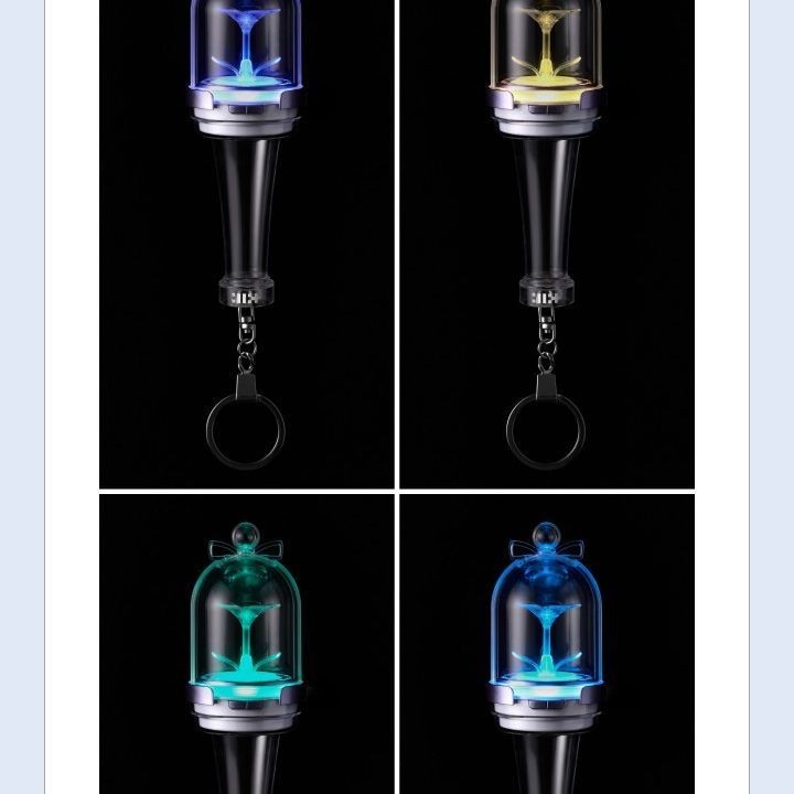 ILLIT - OFFICIAL LIGHT STICK KEYRING merchandise — detail 10 of 20
