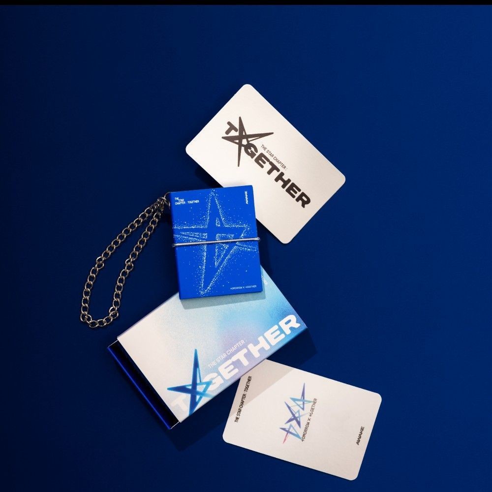 TOMORROW X TOGETHER - 'The Star Chapter: TOGETHER' (Mini Book Keyring ver.) album — detail 3 of 5