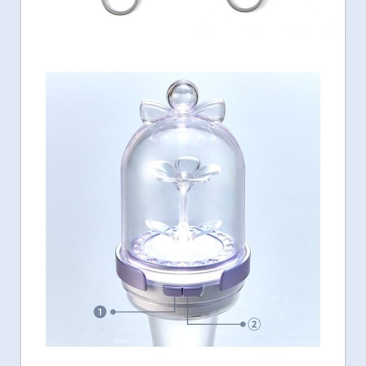 ILLIT - OFFICIAL LIGHT STICK KEYRING merchandise — detail 5 of 20