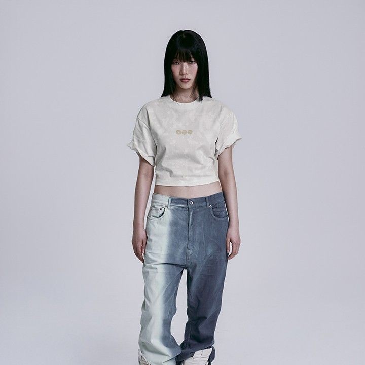 BTS - WORLD TOUR 'ARIRANG' S/S Crop T-Shirt (White) merchandise — detail 7 of 20