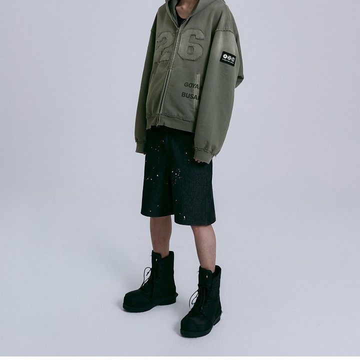 BTS - WORLD TOUR 'ARIRANG' Zip-up Hoodie (Korea) merchandise — detail 10 of 19