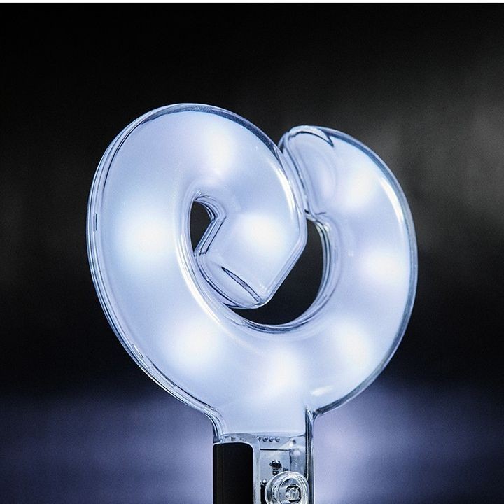 AESPA - OFFICIAL LIGHTSTICK VER 2 light stick — detail 3 of 18