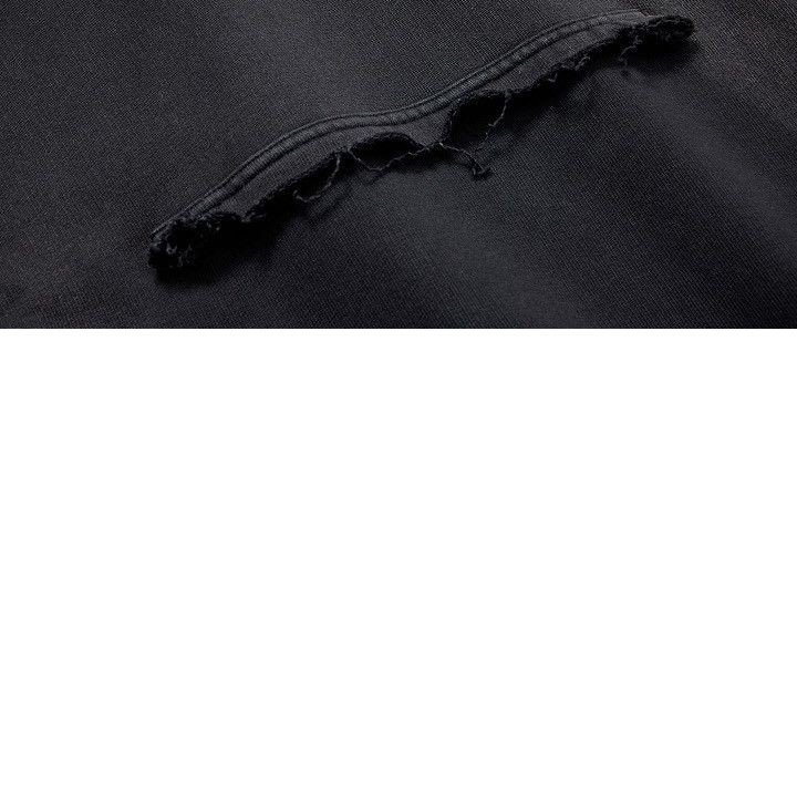BTS - WORLD TOUR 'ARIRANG' Hoodie (Black) merchandise — detail 6 of 27