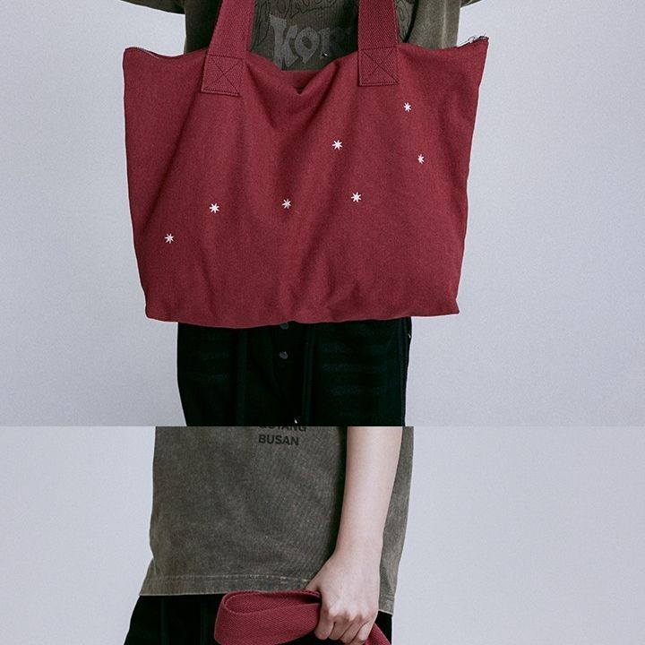 BTS - WORLD TOUR 'ARIRANG' Fabric Bag merchandise — detail 13 of 19