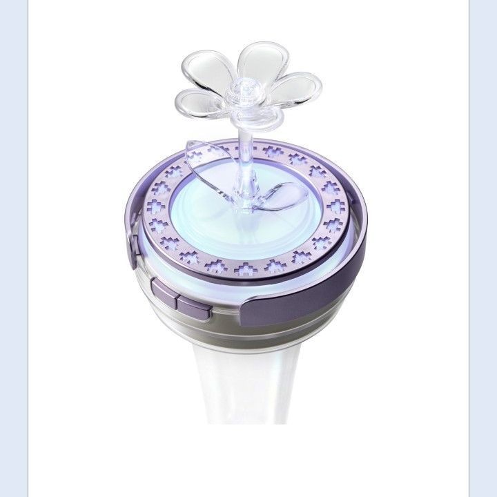 ILLIT — OFFICIAL LIGHT STICK light stick — detail 13 of 45