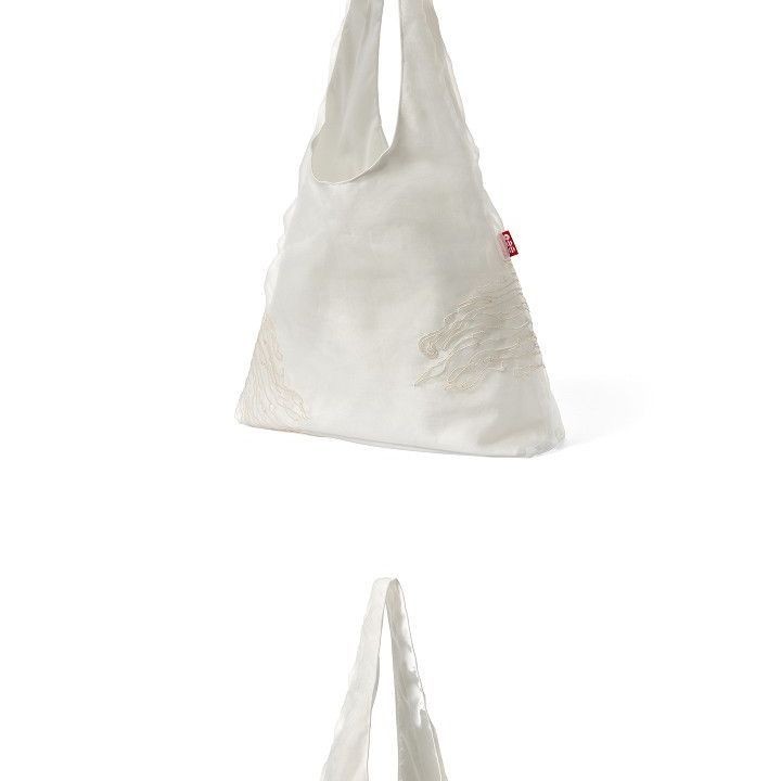BTS - WORLD TOUR 'ARIRANG' Shoulder Bag merchandise — detail 6 of 21