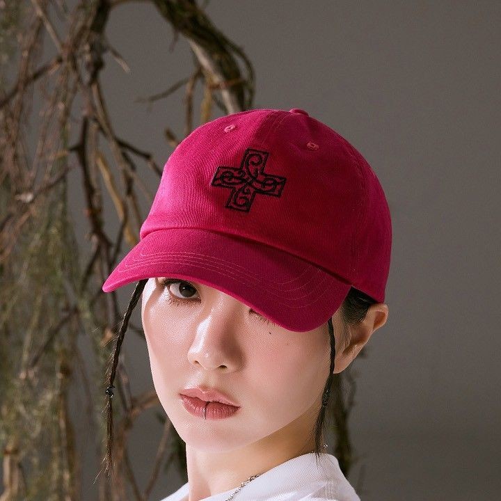 TOMORROW X TOGETHER - '7TH YEAR: A MOMENT OF STILLNESS IN THE THORNS' OFFICIAL MD [BALL CAP] merchandise — detail 10 of 18