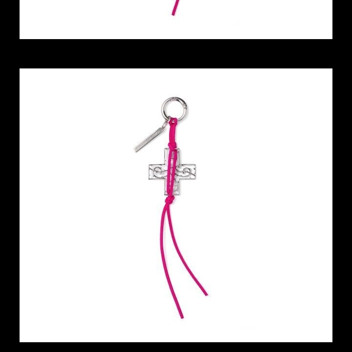 TOMORROW X TOGETHER - '7TH YEAR: A MOMENT OF STILLNESS IN THE THORNS' OFFICIAL MD [KEYRING] merchandise — detail 3 of 13